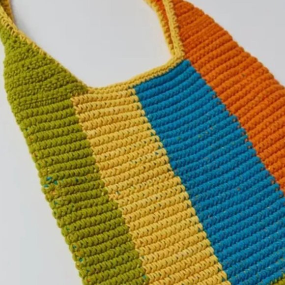 NWOT Urban Outfitters Tori Small Hobo Bag - Picture 2 of 2